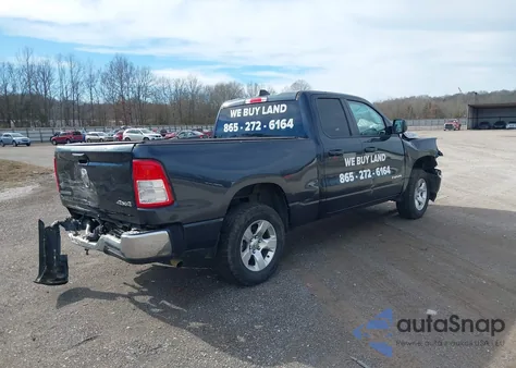 2021 Ram 1500 Big Horn 4X4 6'4 Box z USA, uszkodzony, nr VIN 1C6RRFBG4MN741276